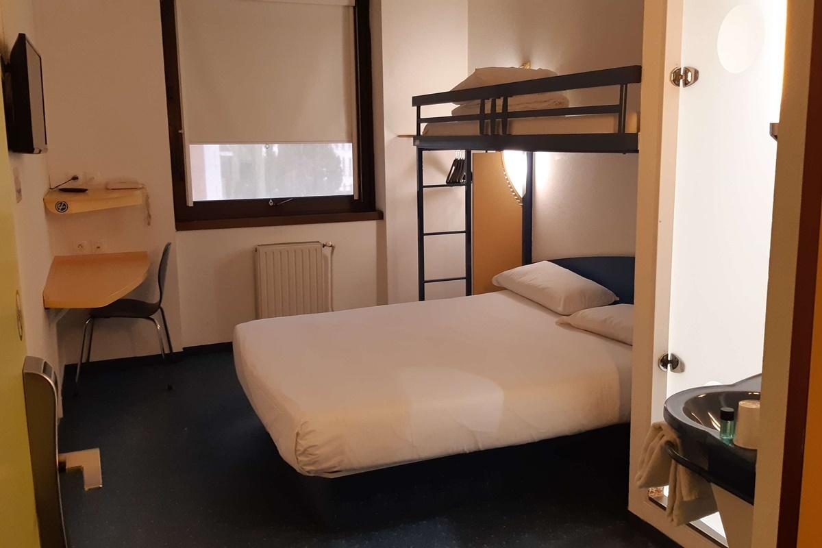 Kyriad Direct Montauban Centre Экстерьер фото