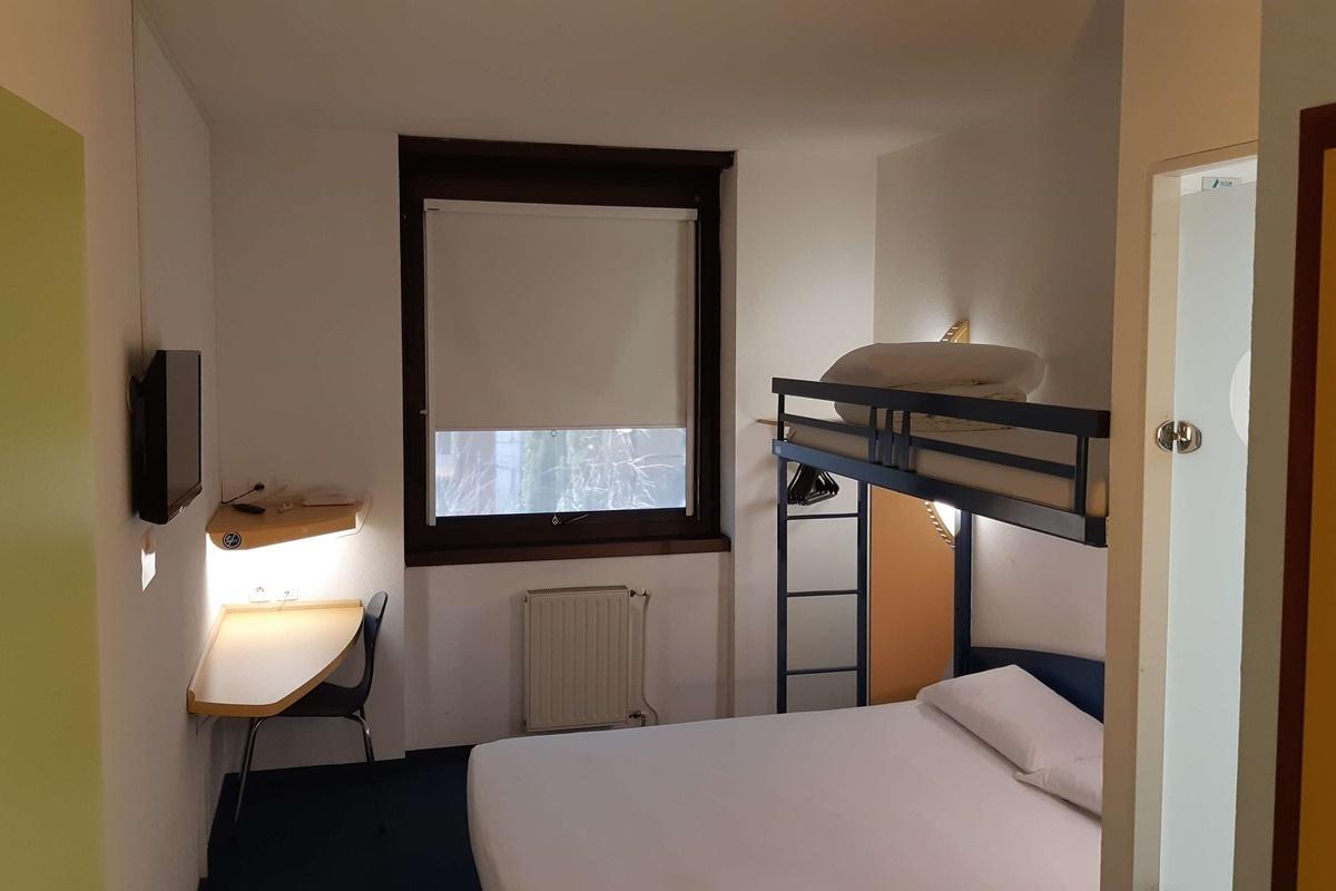Kyriad Direct Montauban Centre Экстерьер фото