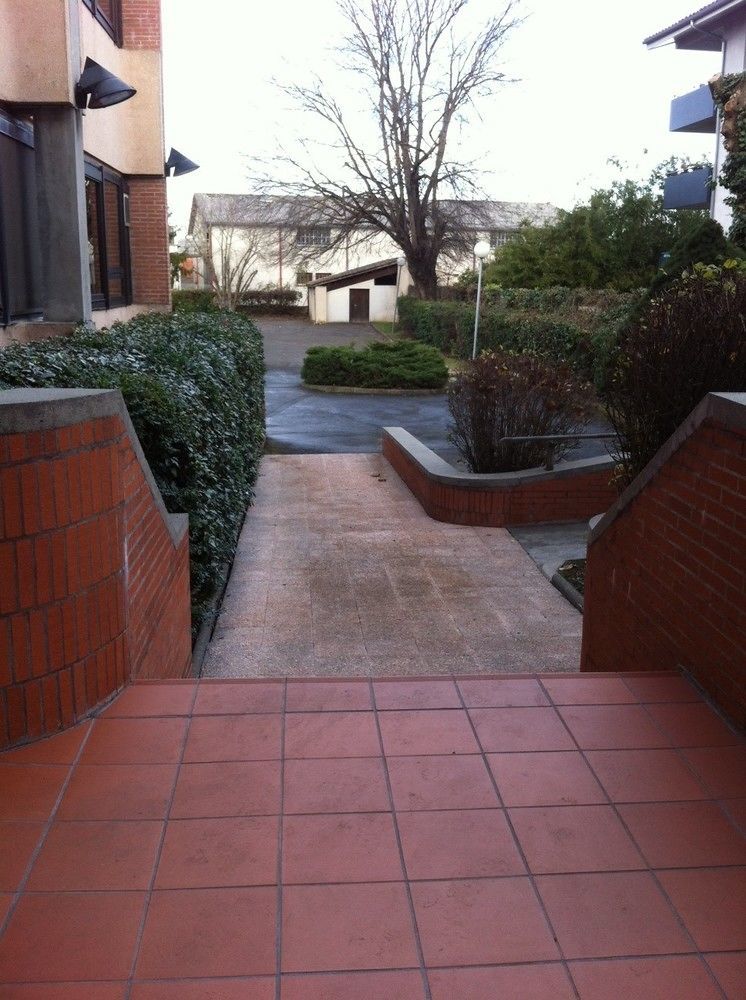Kyriad Direct Montauban Centre Экстерьер фото
